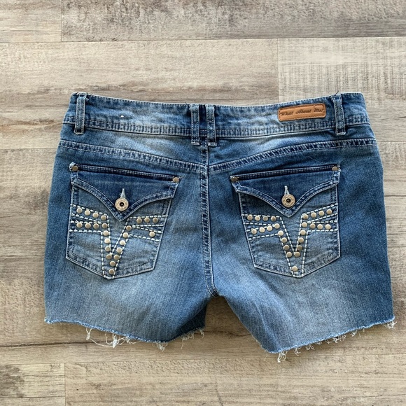 Jean Shorts - Picture 2 of 4